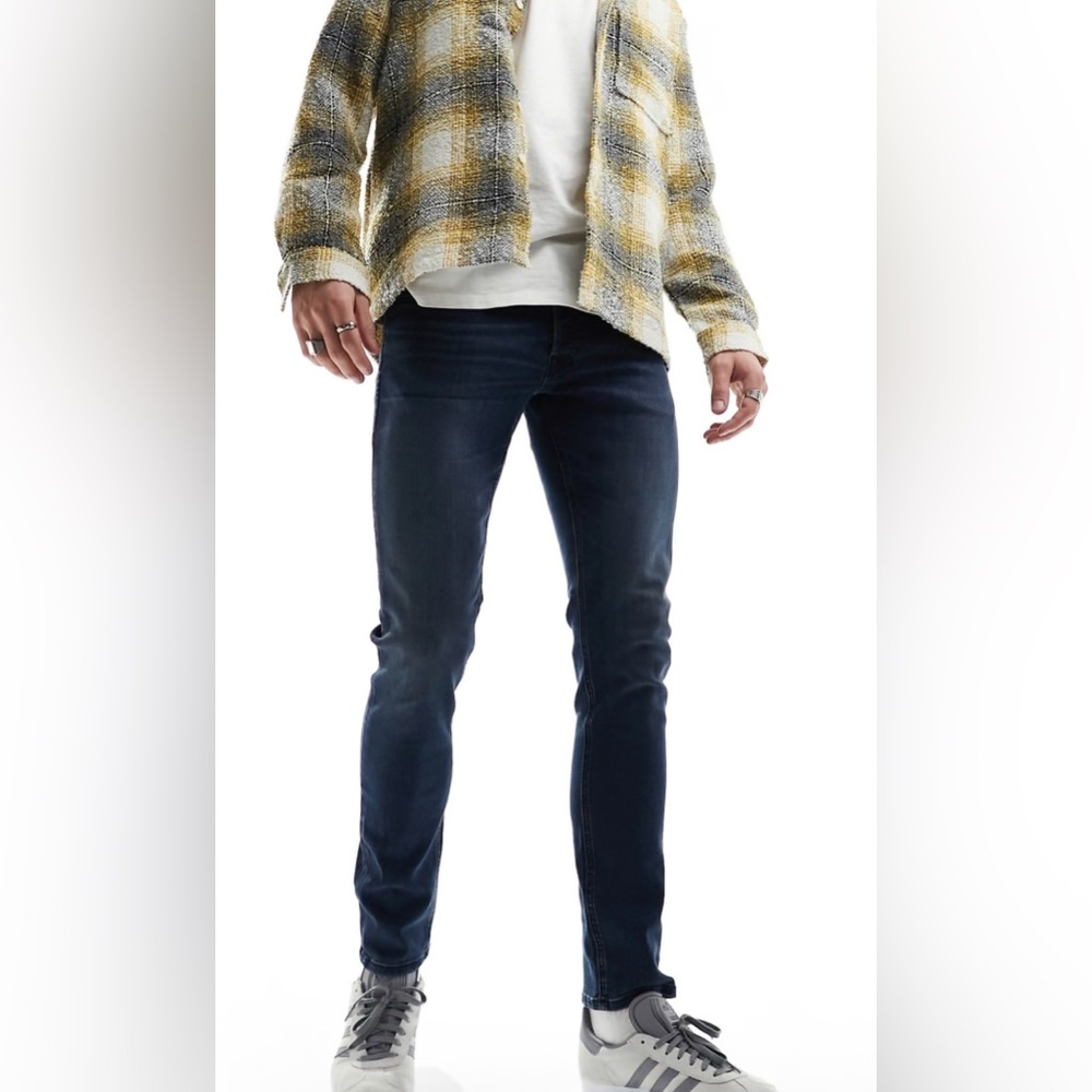 BNWT Men's Blue Jeans